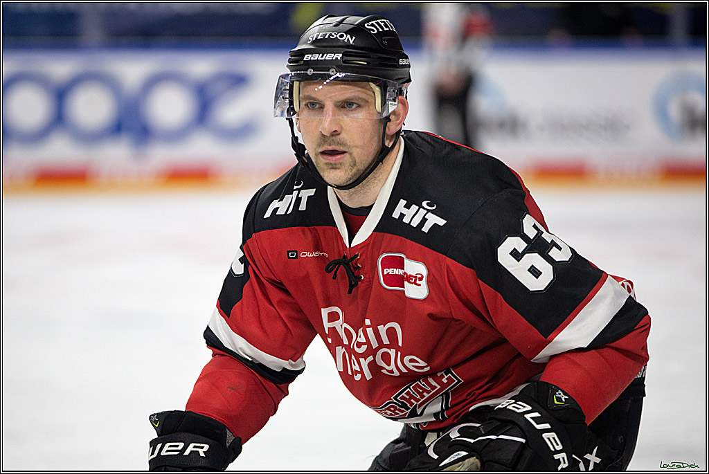 PENNY DEL;  Koelner Haie - Straubing Tigers; Koeln, 11.03.2022